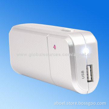 Battery-powered Emergency Mobile Phone Charger